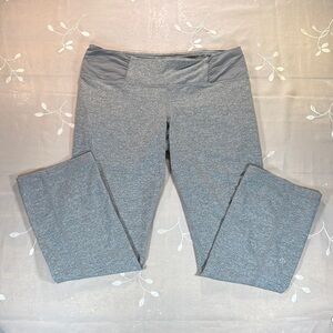Lululemon Gray Athletic Yoga Pants Low Waist Straight Leg Woman Size 10